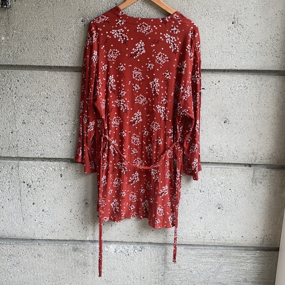 Miiyu Robe from Simons - Picture 11 of 12